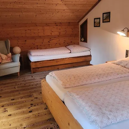 Eckstoa * אבטנאו